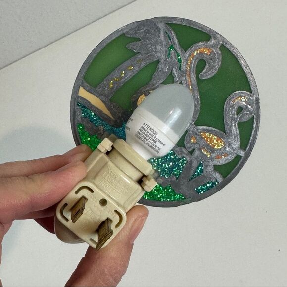 Vintage 80s Stained Glass Flamingo Night Light Palm Tree - Picture 3 of 3